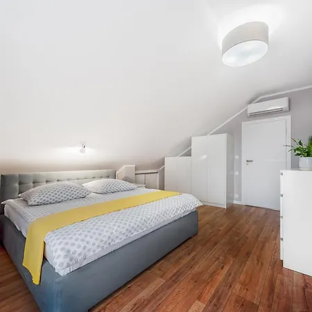 アパートホテル Marittimo 4*